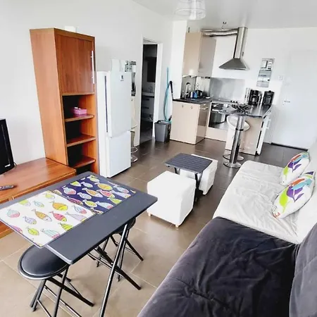 D'une A Hilaire De Riez A 500 M De La Avec Vue Sur La Et Balcon Saint-Hilaire-de-Riez