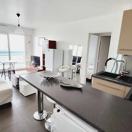 D'une A Hilaire De Riez A 500 M De La Avec Vue Sur La Et Balcon * Saint-Hilaire-de-Riez
